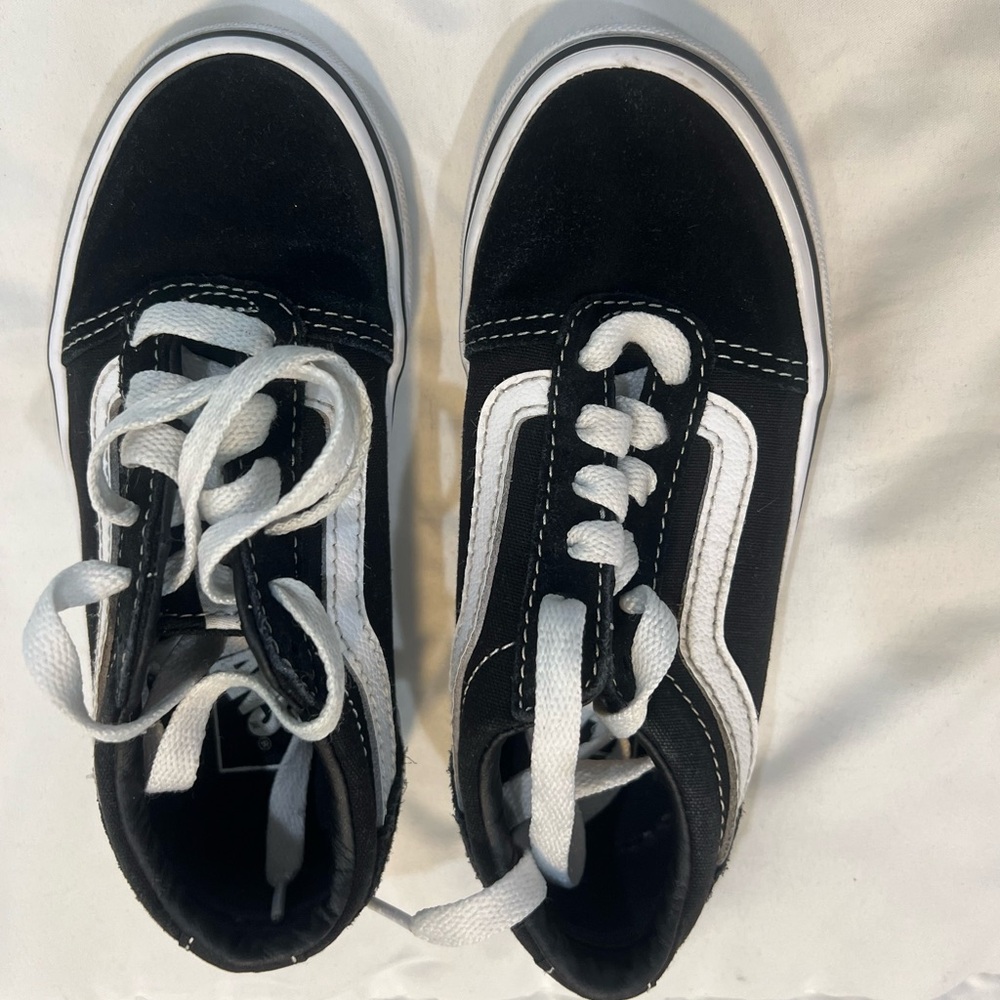 VANS OFF THE WALL BLACK AND WHITE CLASSIC VANS TODDLER 11 USED SK8 SKATER
